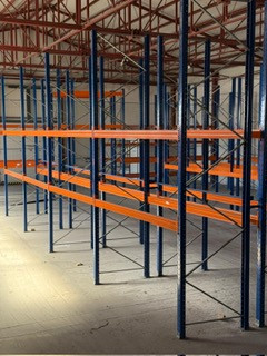 MODRA | 547 m² Warehouse for Rent | Ramp + Drive-in - fotografia 6