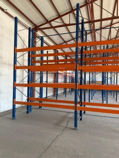 MODRA | 547 m² Warehouse for Rent | Ramp + Drive-in - fotografia 15