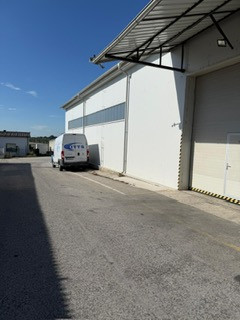 MODRA | 547 m² Warehouse for Rent | Ramp + Drive-in - fotografia 25