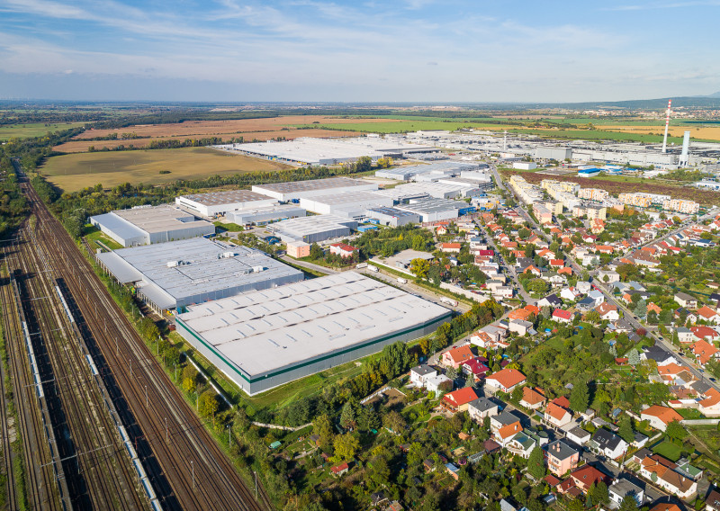 Warehouse space in Bratislava - Devinska Nová Ves - 5000 m2